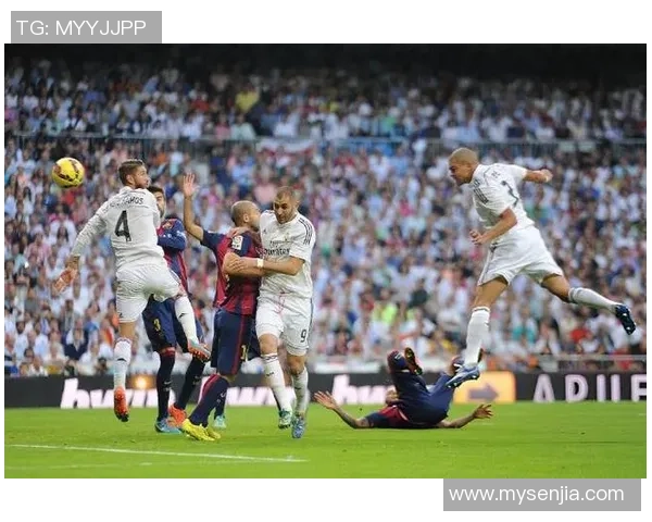 足球明星佩佩因恶意犯规遭禁赛引发热议球迷反应不一 足球明星佩佩因恶意犯规遭禁赛引发热议球迷反应不一